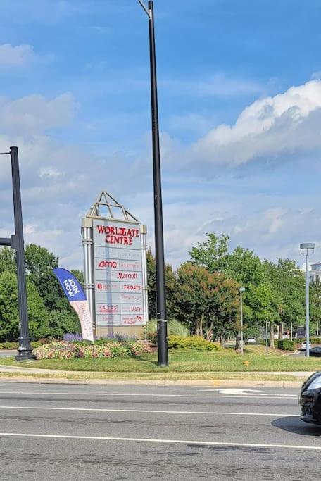 Nice 2 Bdr 2 Bath Near Airport With Fast Wifi And Parking Herndon Exterior photo